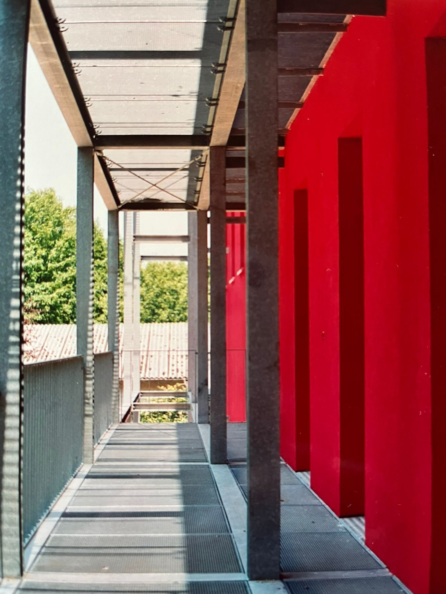 Laubengang des Umbauprojektes <br> am Albertus-Magnus Haus Feiburg St. Georgen.